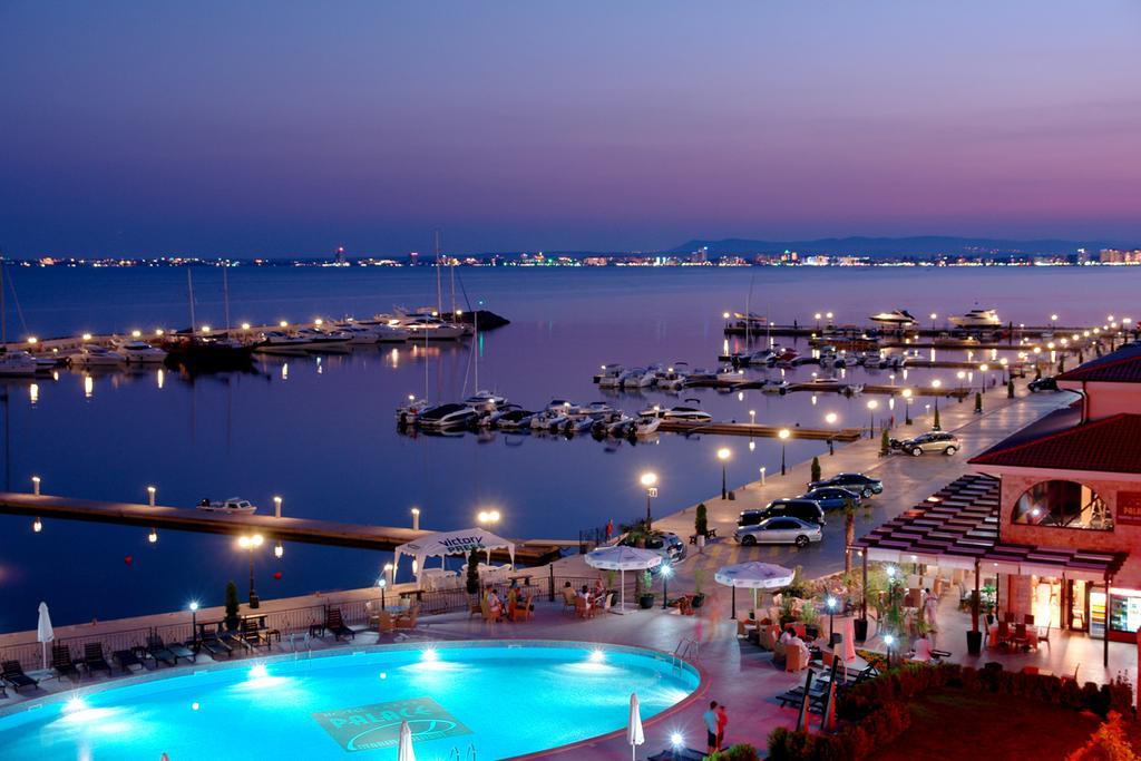 Guest House Rona - Free Parking And Sea View 스베티 블라스 외부 사진
